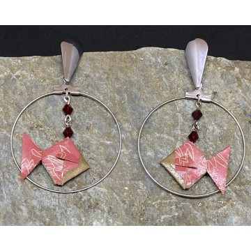 Créoles en acier inoxydable argent avec poisson en origami et perles en cristal rouge