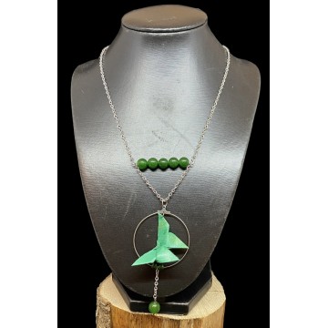 Collier en acier inoxydable argent, papier vernis vert et perles en jade