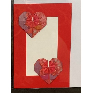 Carte postale avec 2 coeurs en origami